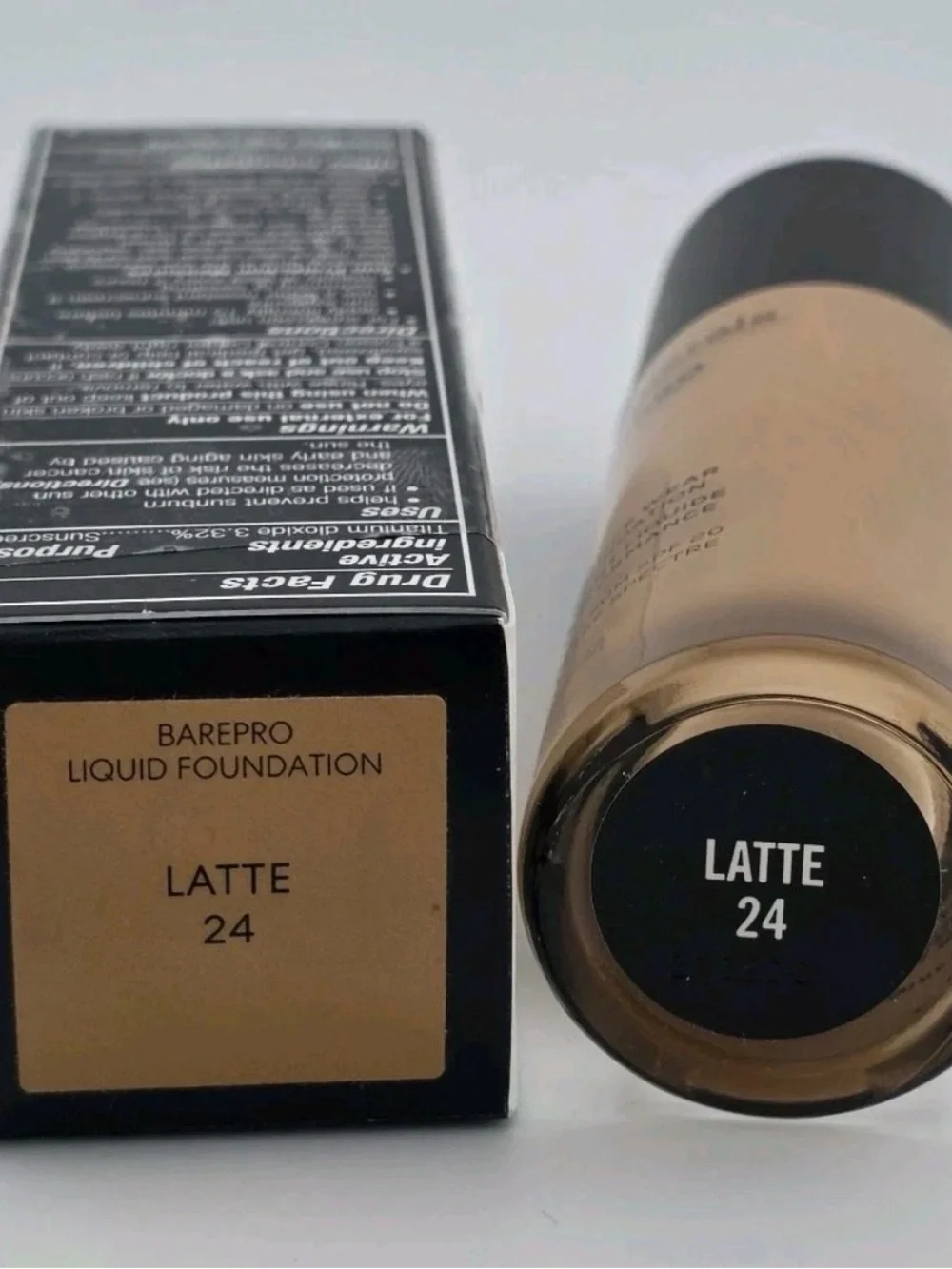 bareMinerals BAREPRO Liquid Foundation - Latte